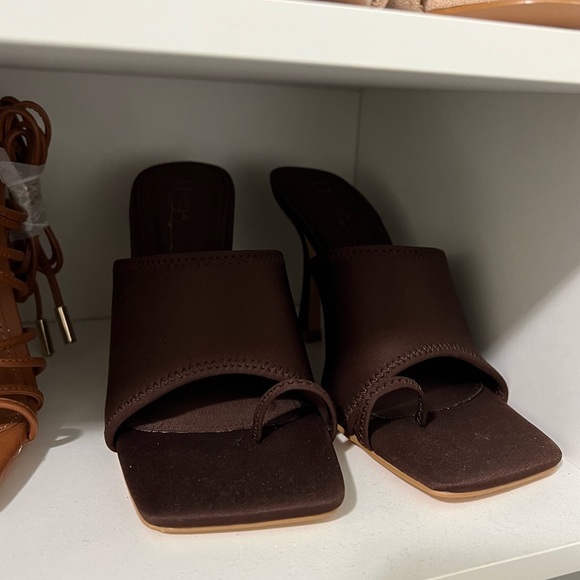 Brown Mule Sandal - Picture 2 of 11